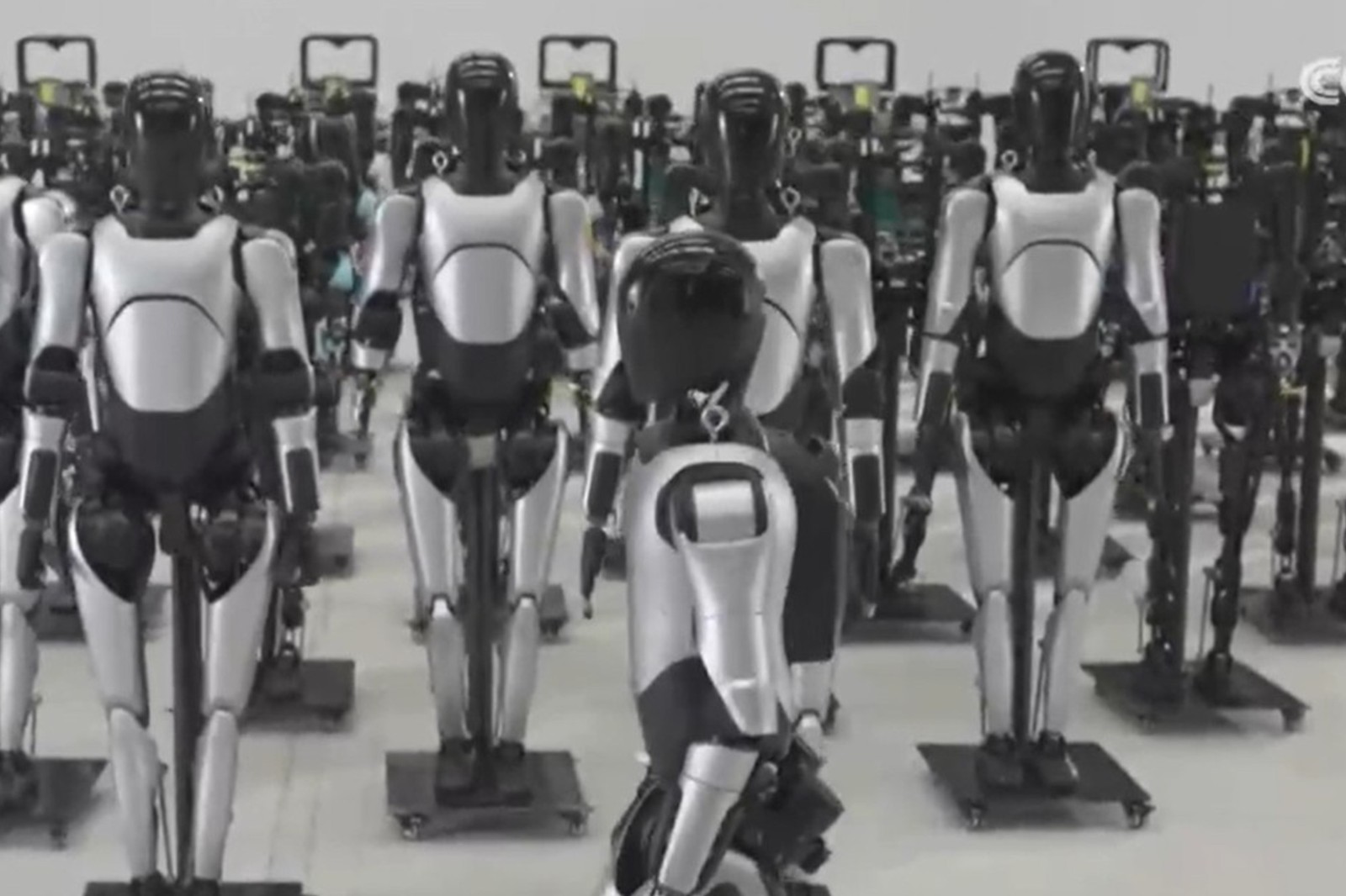 央视报道！揭秘XKTY星空机器人量产超级工厂